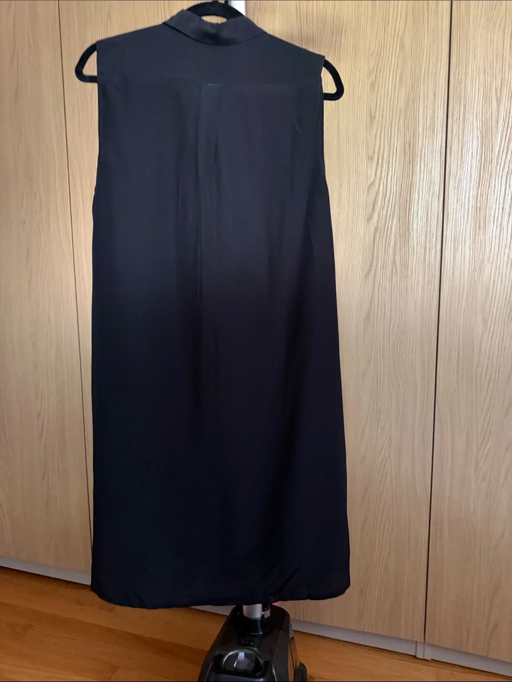 J. Crew 100% Silk Black Sleeveless Collared Tunic With Pockets